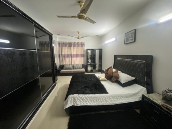 4400 SFT Luxurious Apartment for Sale in Dhanmondi 6