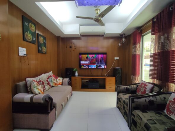 1560 SFT Used Apartment for Sale in Shaymoli housing Shekhertek Mohammadpur 3