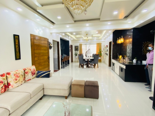 1665 SFT Ready Apartment For Sale in Bashundhara RA 2