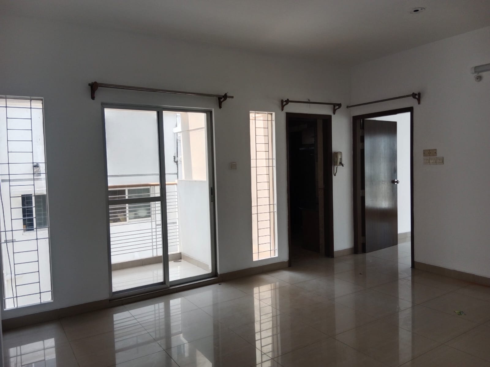 1555 SFT Ready Apartment for Sale in Bashundhara RA 2