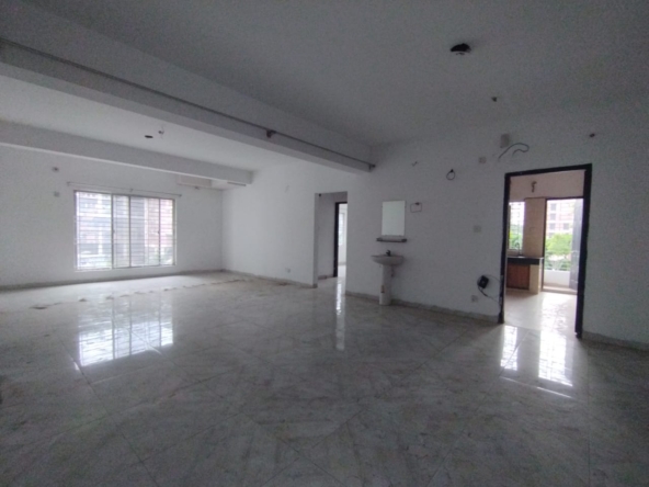 2210 SFT Luxurious 3 Bedroom Apartment for Sale in Bashundhara RA 2