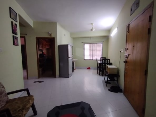 975 SFT Cozy 2 bedroom Flat for Sale in Gulbagh 2