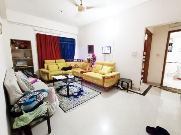 1537 SFT Used Flat for Sale in Uttara 4