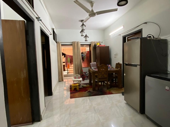 1135 Sqft Affordable 3 Bedroom Flat for Sale on Green Road 2