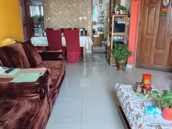 Flat for Sale in Gulbagh – 3 Bed 1050 Sqft South Facing 2