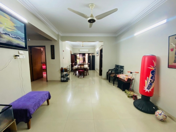 2120 SFT Modern Apartment for Sale in Baridhara 2