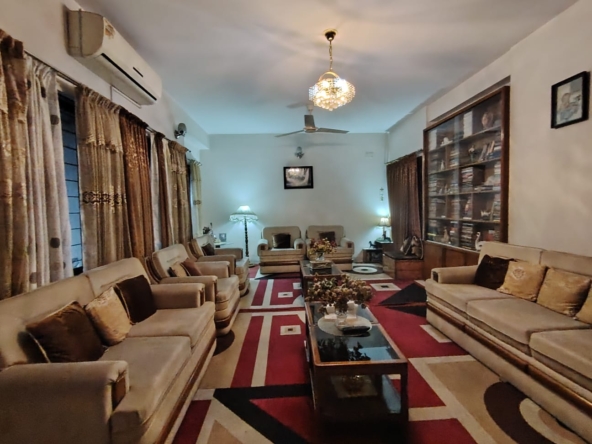 2470 SFT Modern Apartment for Sale in Dhanmondi 7