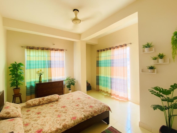 1400 SFT Ready Flat for Sale in South Banasree 5