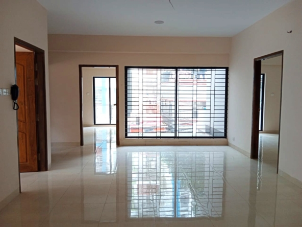1650 SFT Ready Flat for Sale in North Badda 5