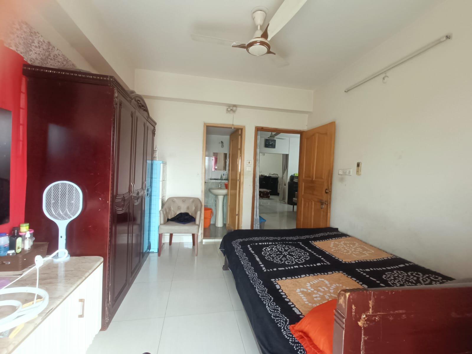 1200 SFT Apartment for Sale in South Badda 2