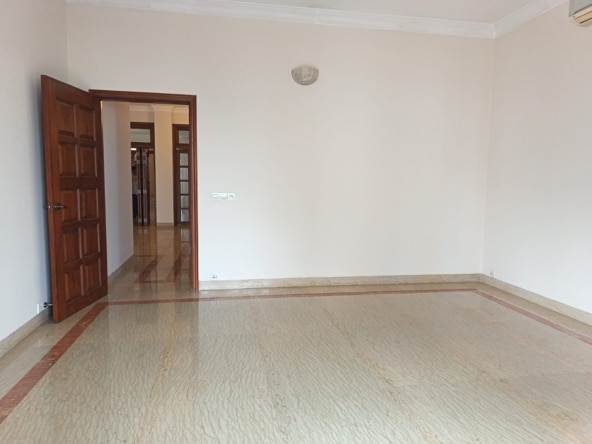 4432 SFT Luxury Apartment in North Gulshan 6