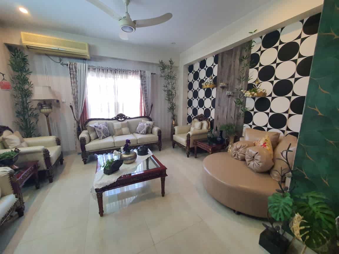 2220 Sqft Single Unit Flat for Sale in Bashundhara RA Block J 3