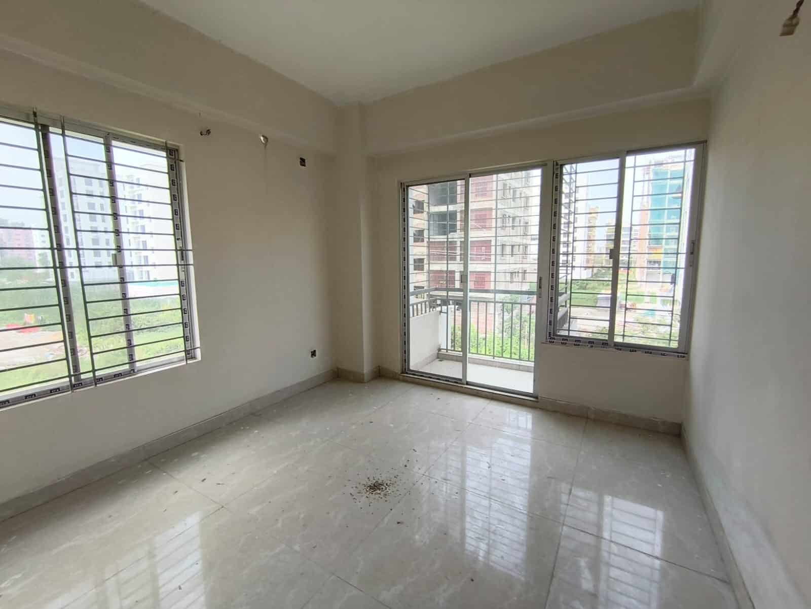 1550 Sqft Brand New Single Unit Flat for Sale in Bashundhara RA Block L 3