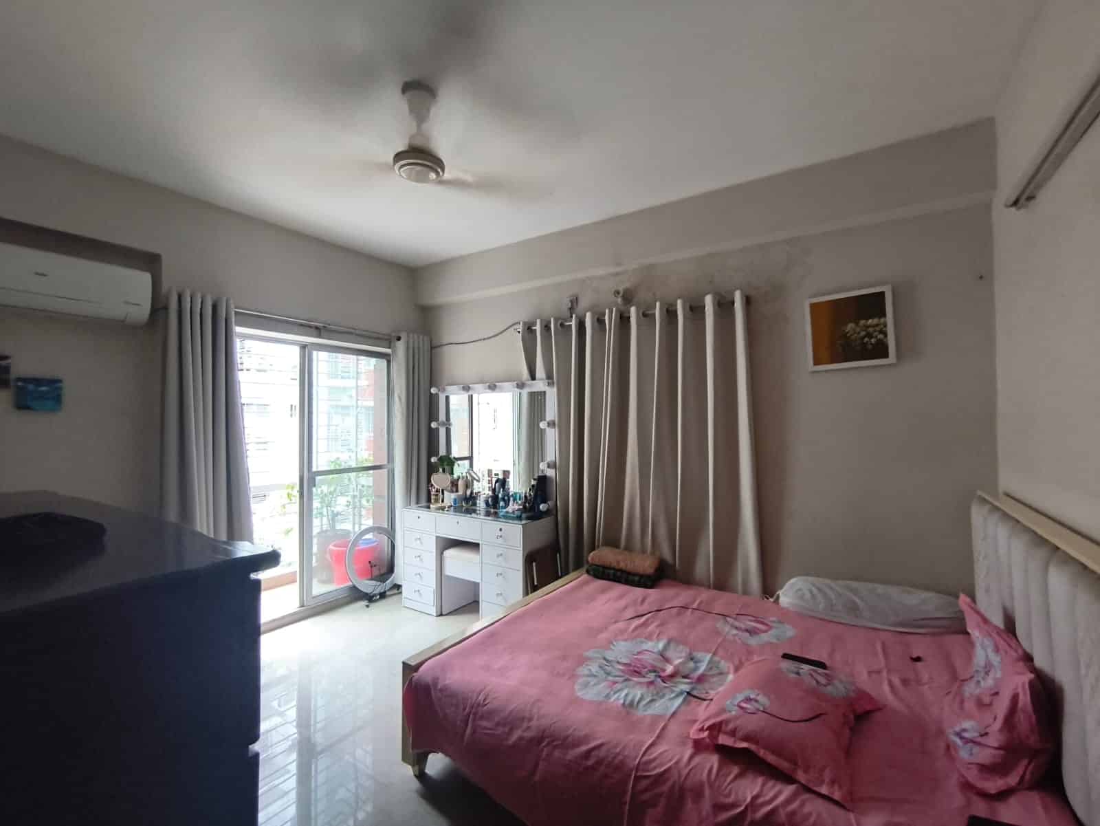 1775 Sqft Single Unit Flat for Sale in Bashundhara RA Block F 4