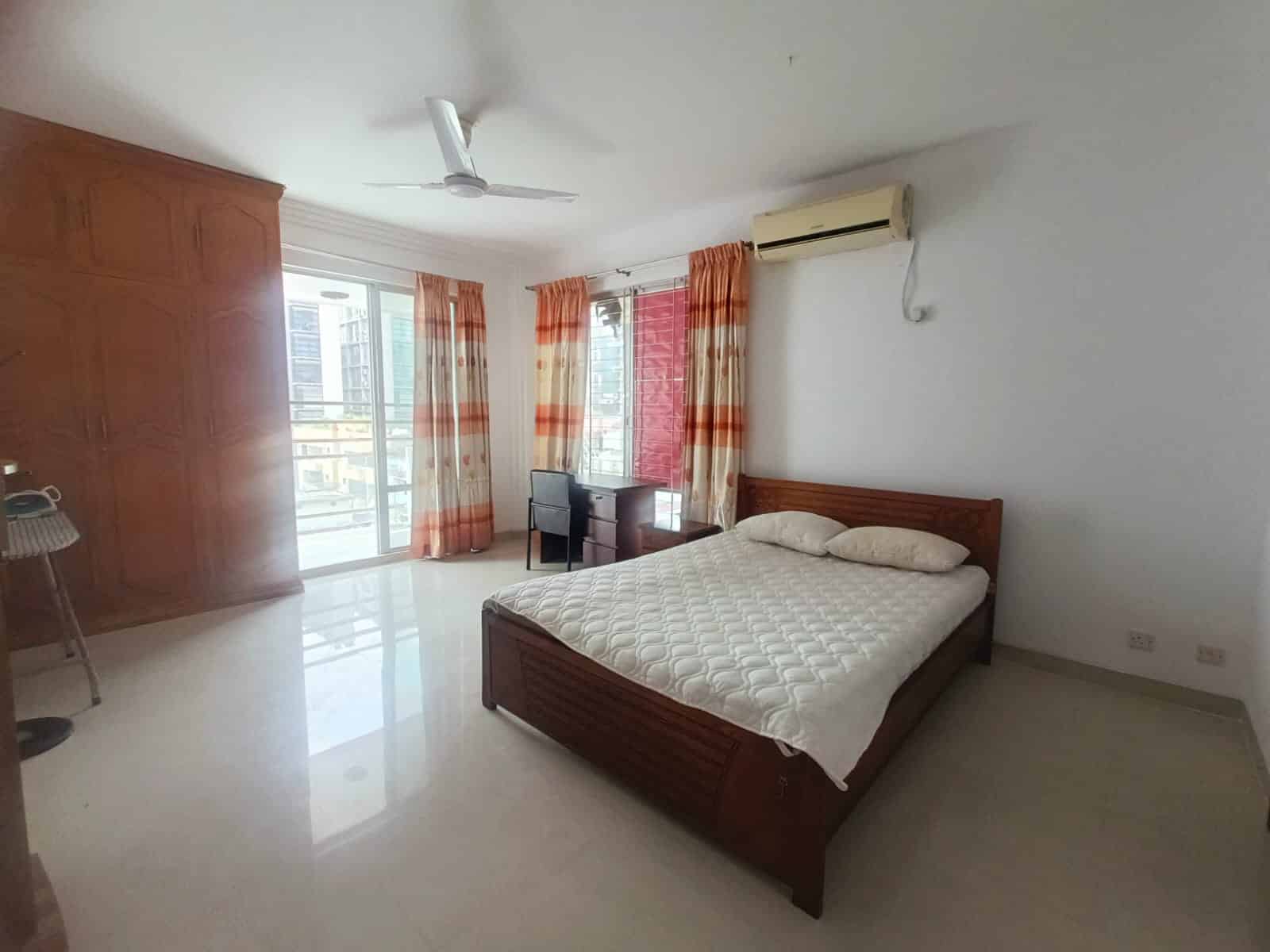 2835 Sqft Flat for Sale in Gulshan 1 1